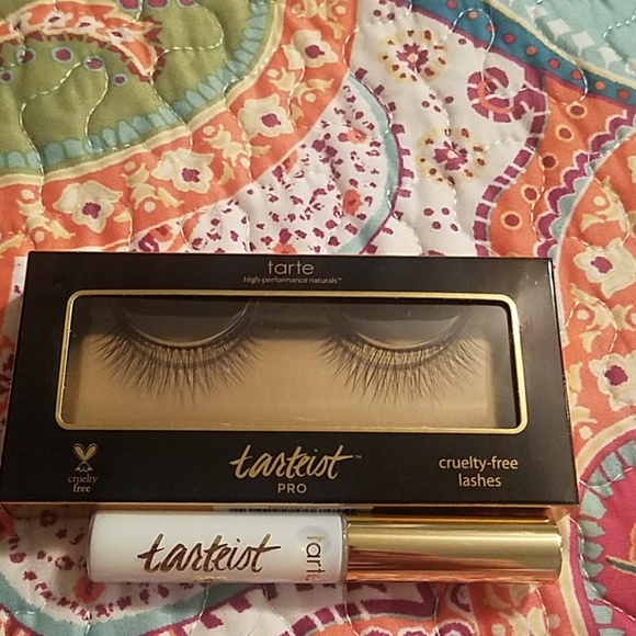 TARTE LASHES AND ADHESIVE - Picture 1 of 2